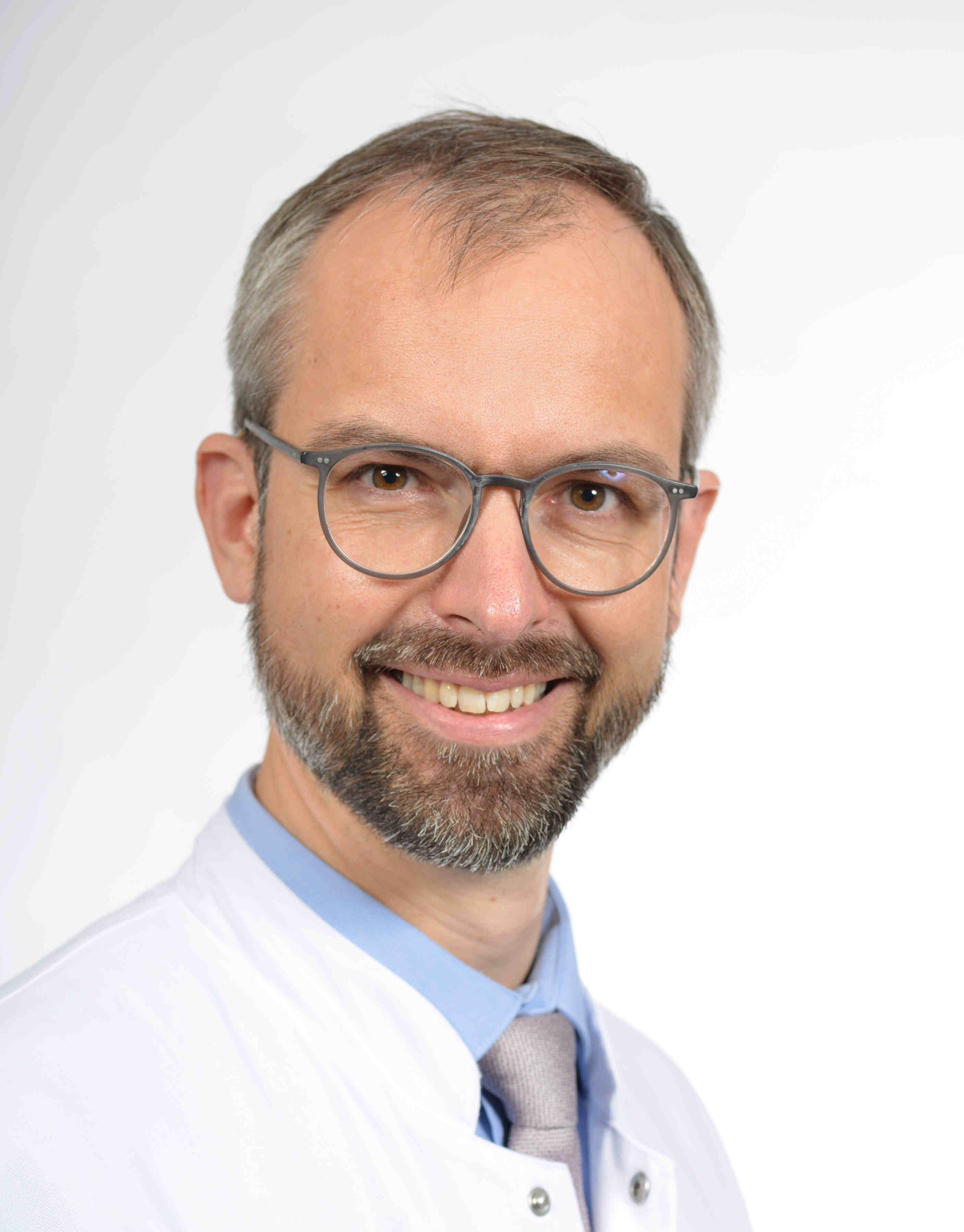 Herr Prof. Dr. med. Ulrich Pecks