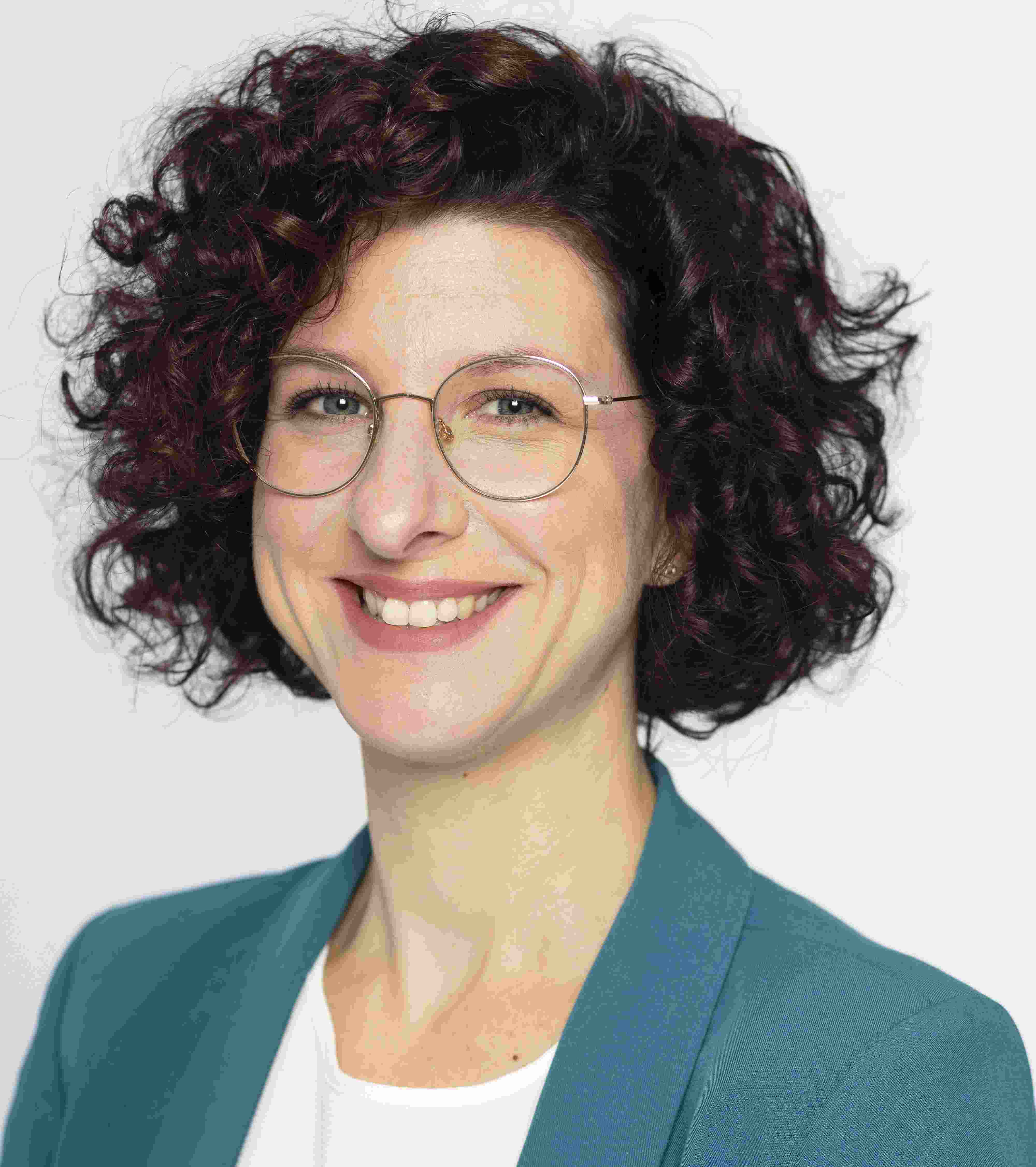 Frau Dr. rer. nat. Isabell Lang